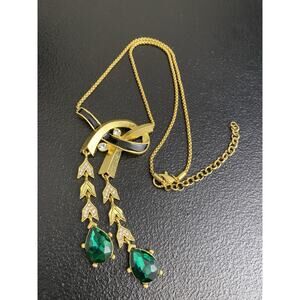 1949 CROWN TRIFARI EMERALD RHINESTONE MOGHUL INDIA SCHEHERAZADE NECKLACE PENDANT